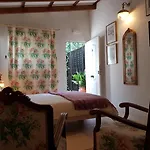 Hotel La Francesa 2*